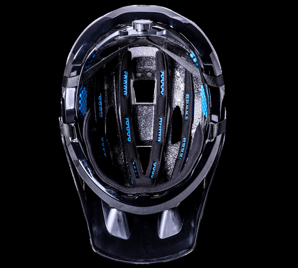 No compromise. Kali Protectives introduces the Cascade, the most innovative helmet we have ever created. Utilizing the most technically advanced safety features available while integrating recycled materials to protect your brain and the earth. We are proud to say this helmet reduces the amount of CO2 emissions by more than 58% over standard helmet construction.