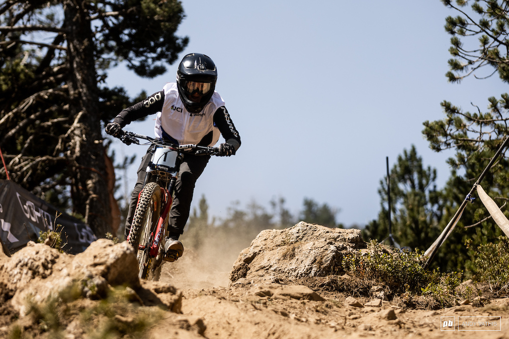 Gracey Hemstreet kept the leader's jersey yet would settle for second place heading into the North American rounds.