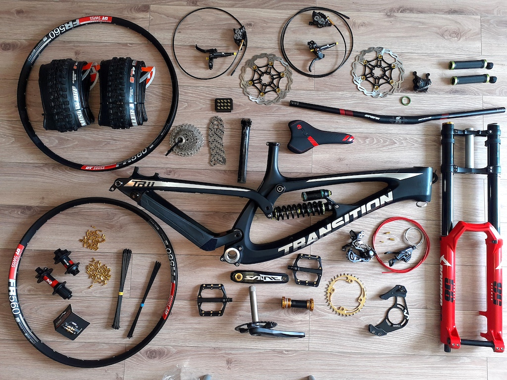 Dream build!.......... made of 685 parts (counting all that can be disassembled)..........................................
Transition TR11, Marzocchi Bomber 58, Shimano Saint, DT Swiss 240 & FR560, Spank, SDG, Icestop, Continental/Maxxis