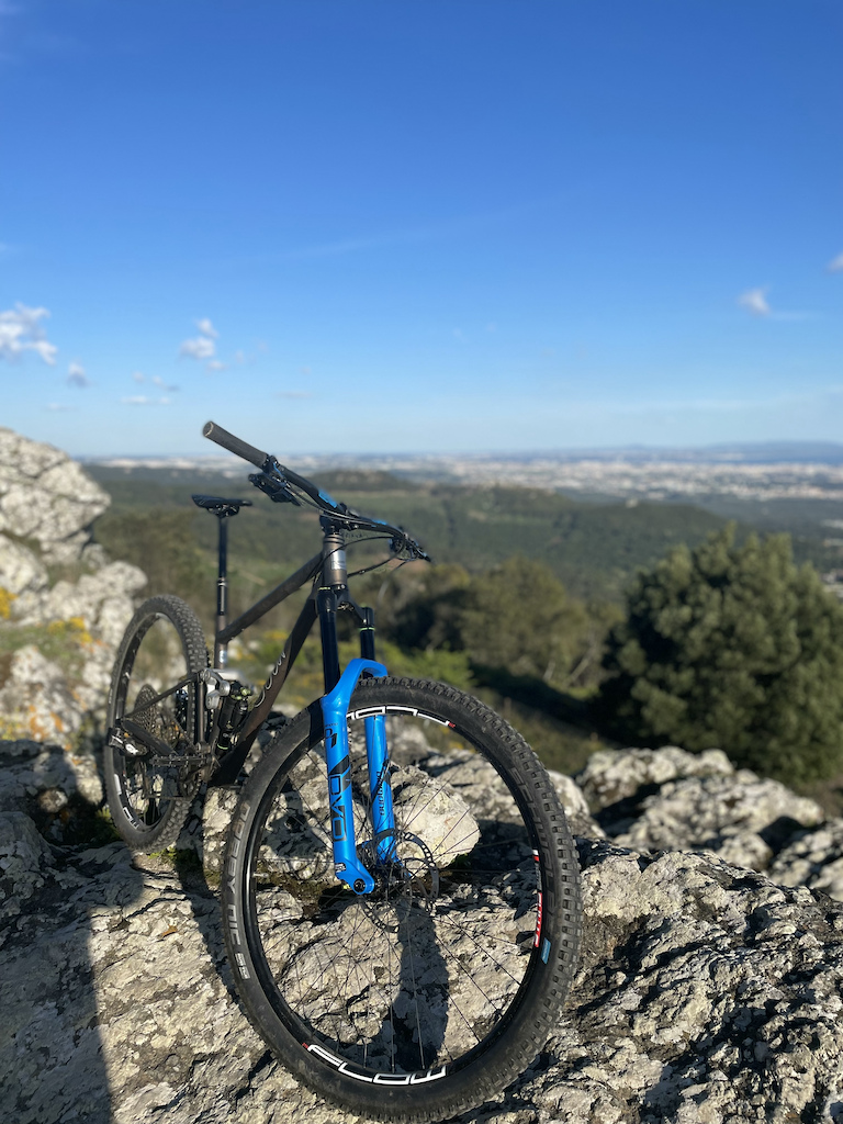 Good times with my prototype Sour Bicycles chromoly fully in Portugal .