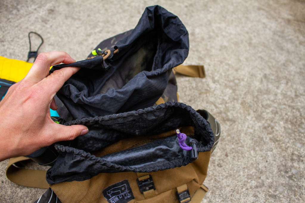 Review San Util's Handmade Hip Packs are Durable & Lightweight Pinkbike