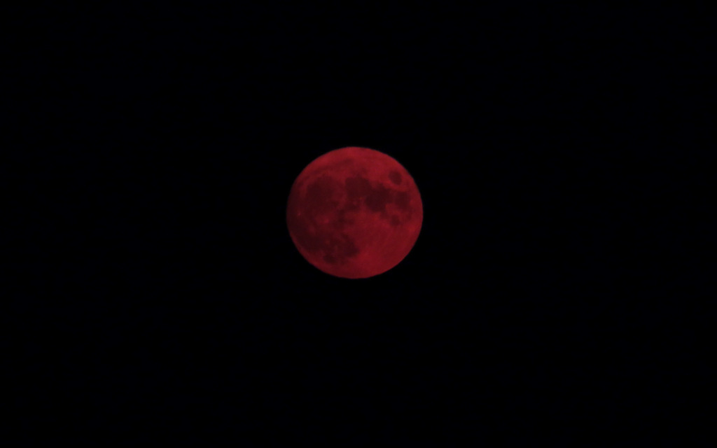 Moon rise in the southwest desert.