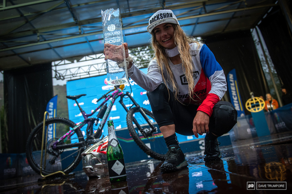 Isabeau Cordurier joins the two time champions club with her second EWS title and first since 2019.