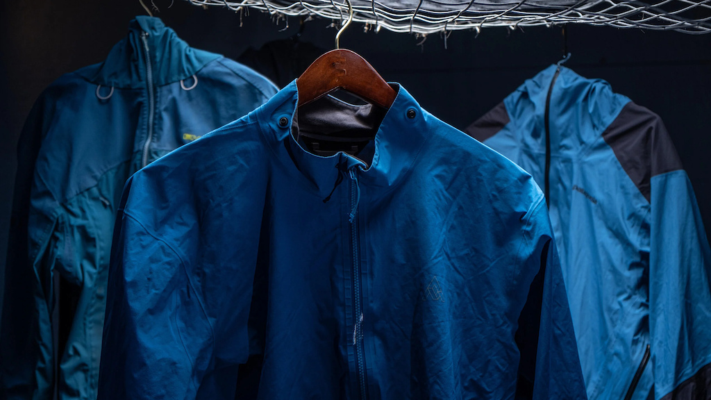 Cycling Waterproof Rain Jacket ，Waterproof Fishing Rain Suit for