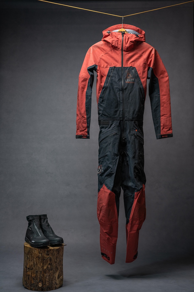 Tech Week 2023: Leatt Showcase Waterproof Flat Shoes & Winter Monosuit -  Pinkbike