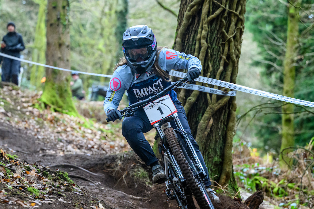 New Year, New team for Anna Craig. The World Cup rider showed her class taking the fastest time overall for the women