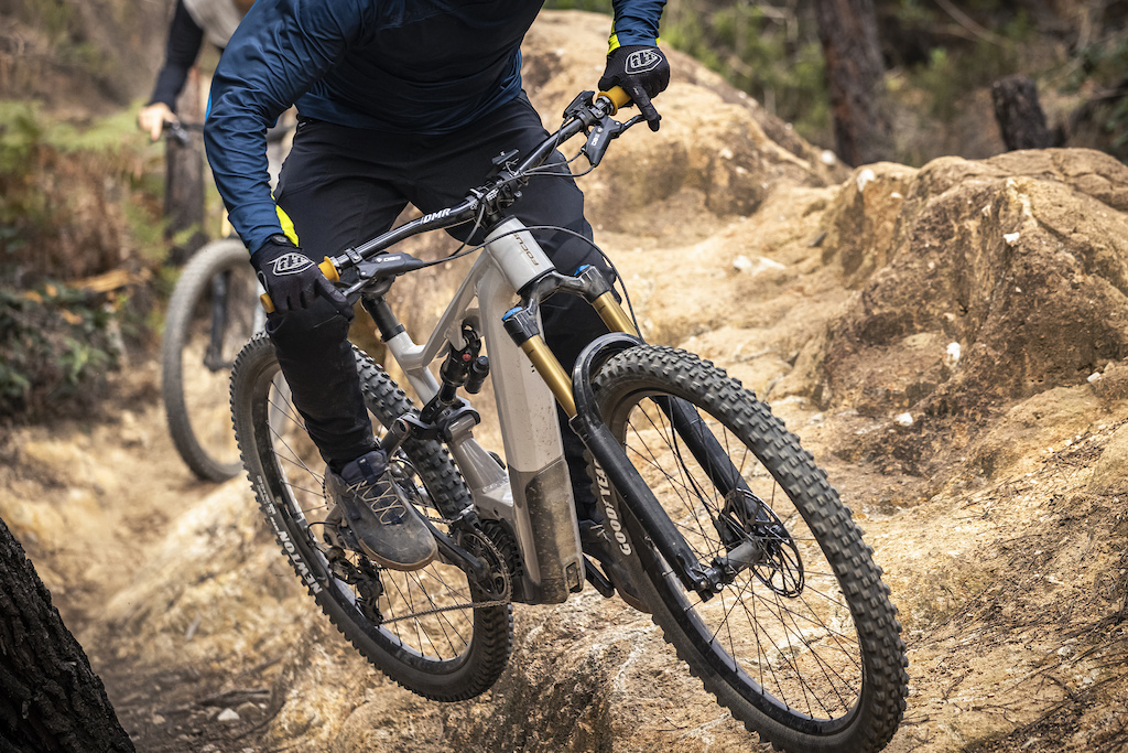 MTB 2 /Mid-Treble/FULL BOOST/ ブースター # 11 MTB 2 /Mid-Treble/FULL BOOST/ ブースター