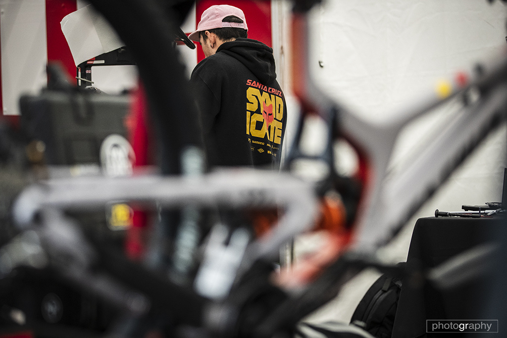 @garyreevesphoto
Santa Cruz Syndicate Crew
Mercedes UCI World Cup # 2 Fort William
2022