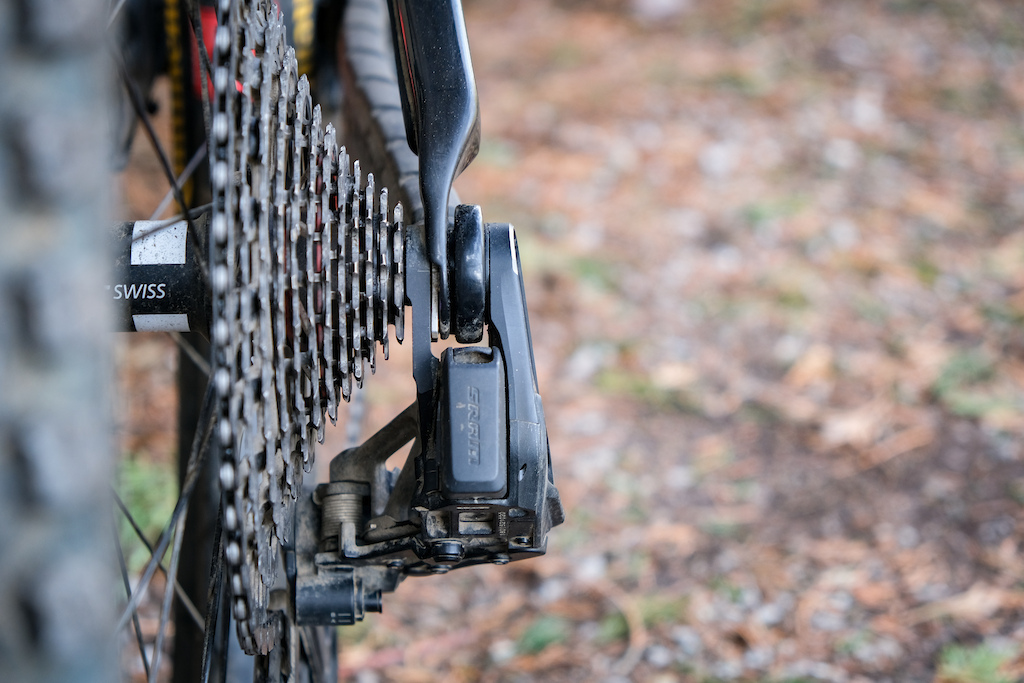 Cross-chaining explained: Shimano and SRAM on drivetrain wear and  efficiency - BikeRadar