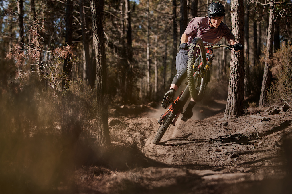 Alpinestars Announces Spring 23 MTB Collection - Pinkbike