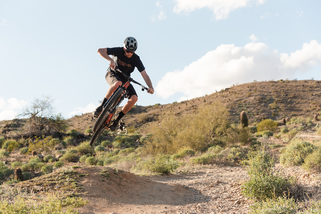 Revel Ranger v2 Review: The Right Updates at the Right Time - Bikerumor