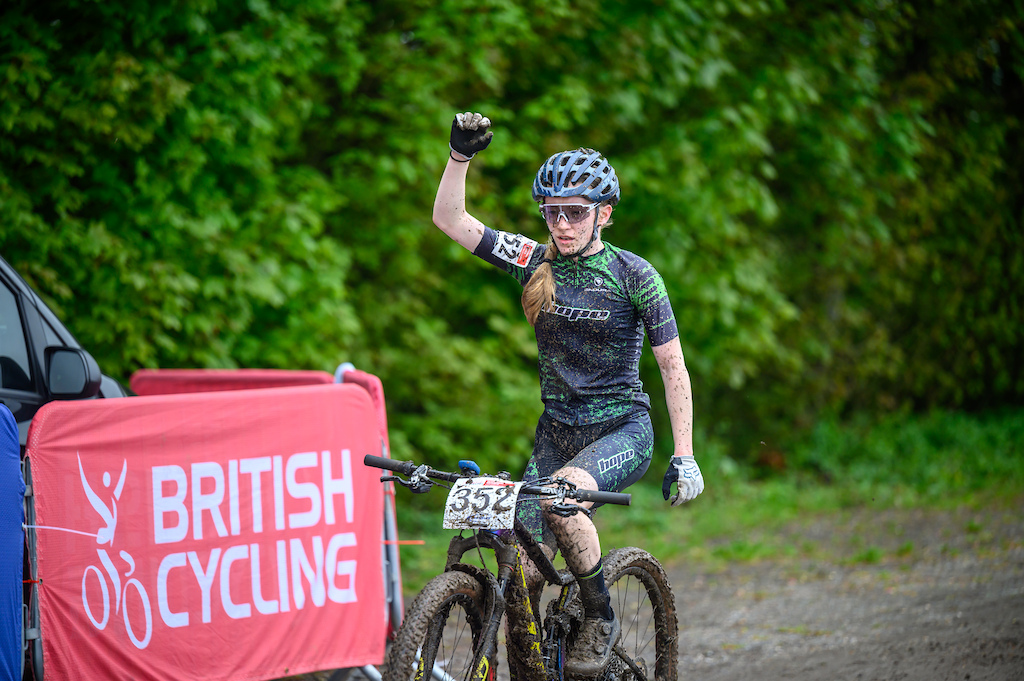 Madeline Moorhouse Smith took the win by a massive 1 minute 31 seconds in the 15-16 class