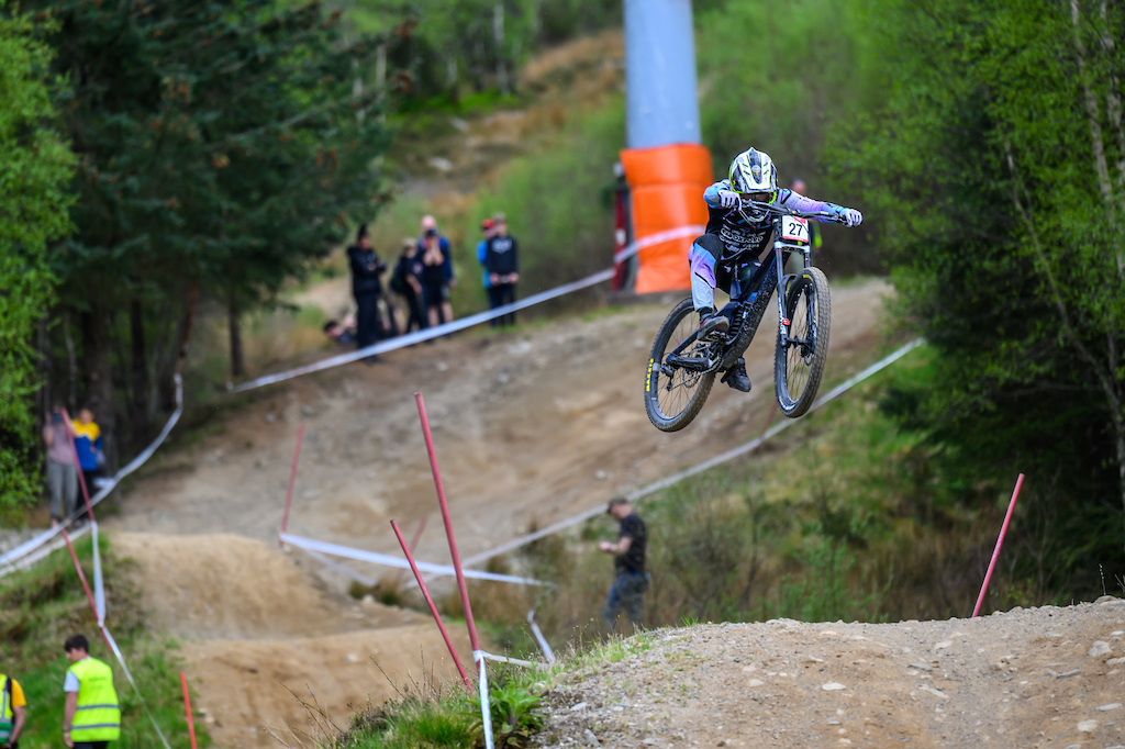 Taylor Vernon sending it through the motorway