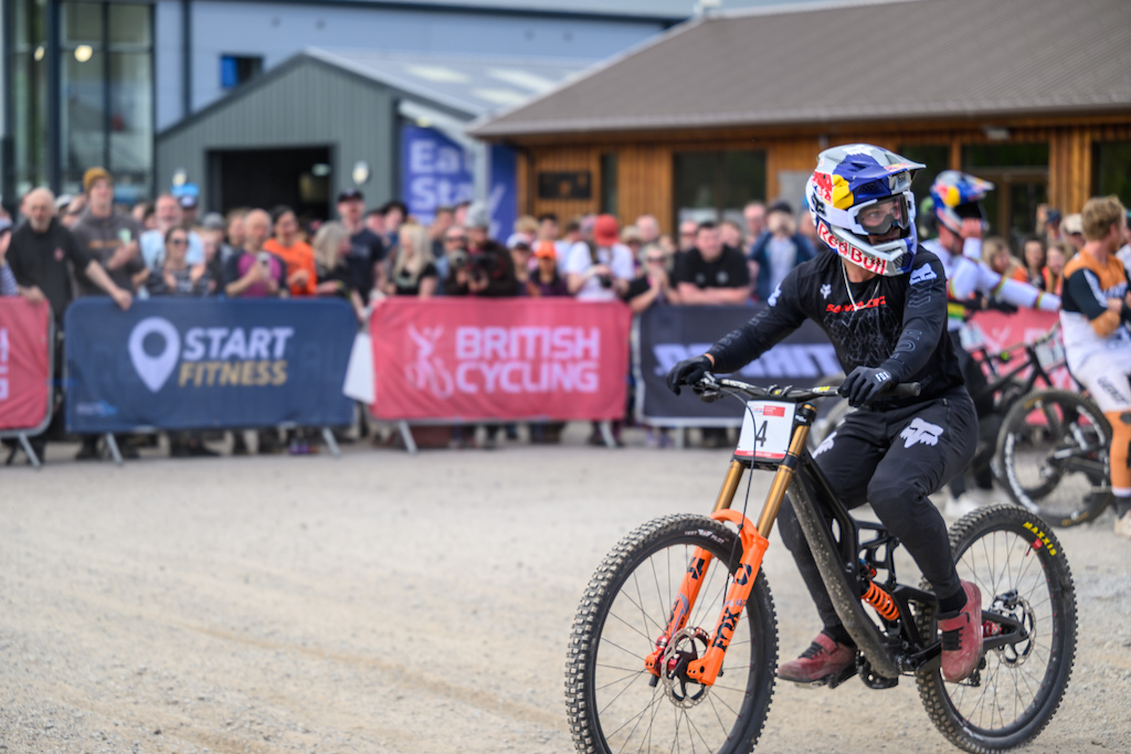 If only Rob Warner was here because the words look at the time have never been so apt. Laurie Greenland is now the fastest man down the Fort William track with a new course record of 4 25 69