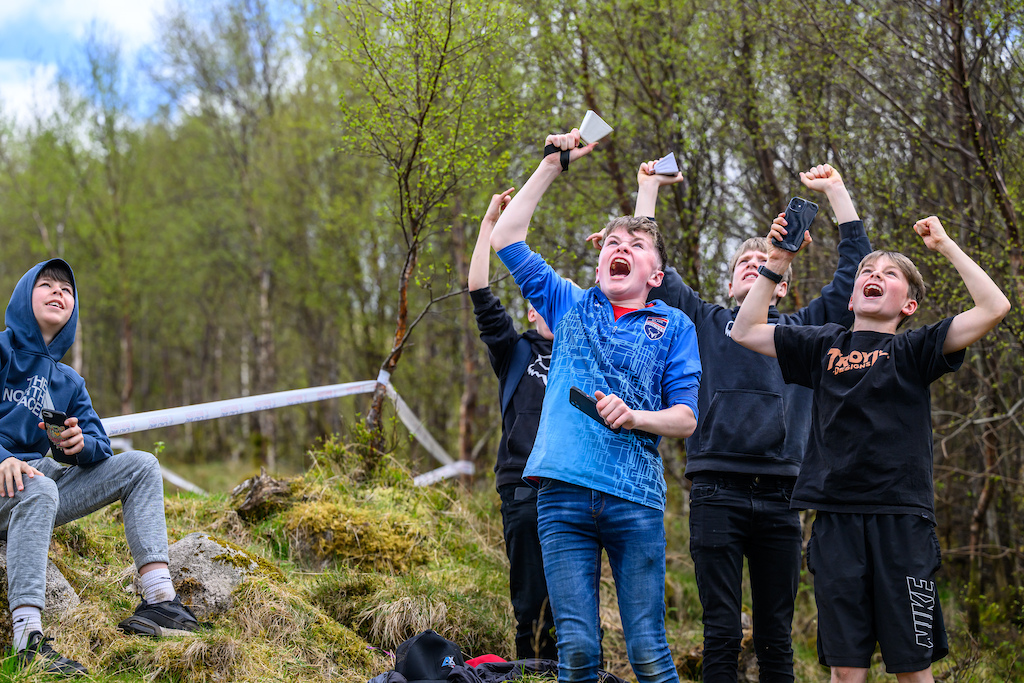 It s fair to say these young riders were pretty excited to see Loic Bruni heading up in the gondola