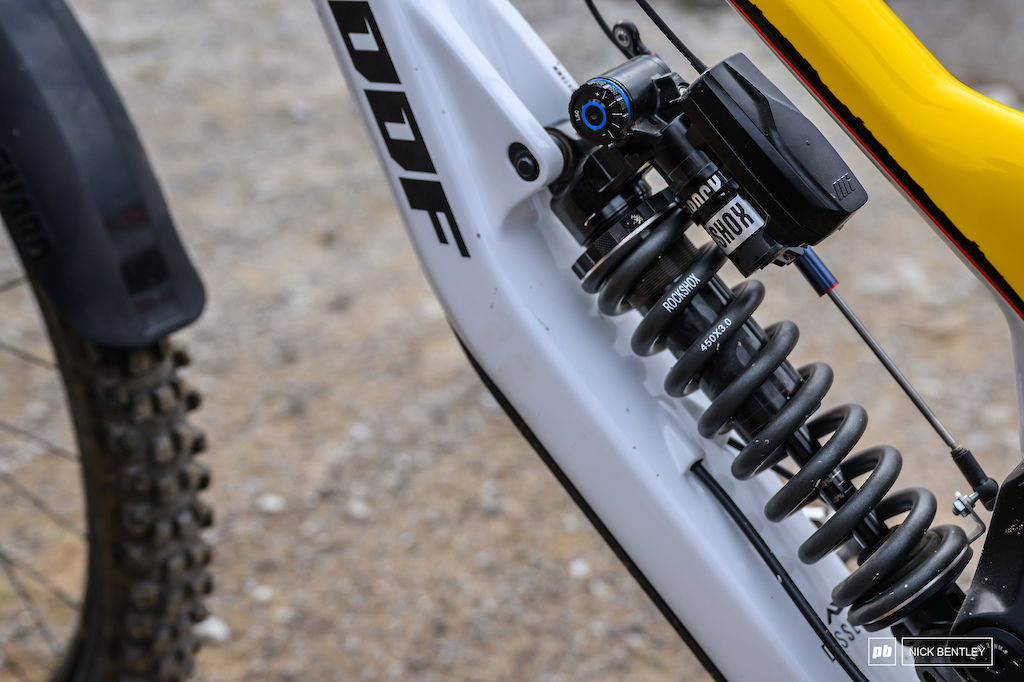 Bike Check: Sam Hill's Nukeproof Dissent Carbon - Pinkbike