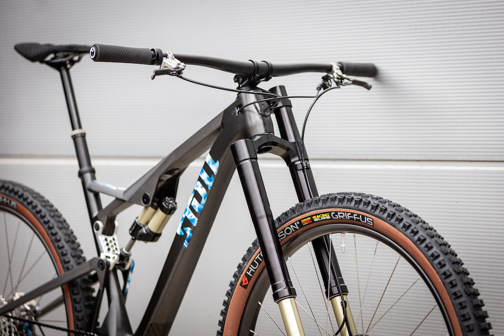 Stoll Bikes T2.2 "Pushing the Limits" Special Edition
