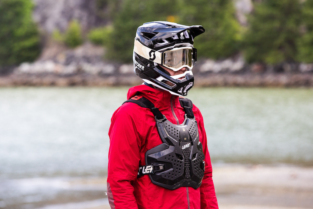 Best chest protector for on sale enduro