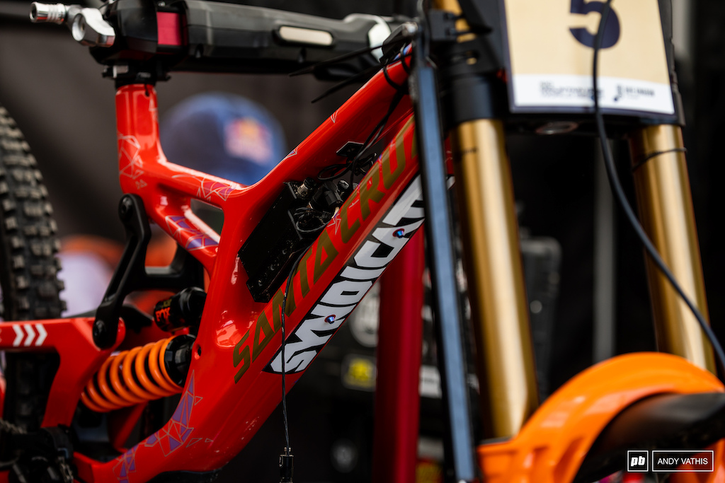 Lussel Racing Bike ラッセル 1993 Muzzy Kawasaki ZX-7R Scott Russell WSBK Winner – Iconic