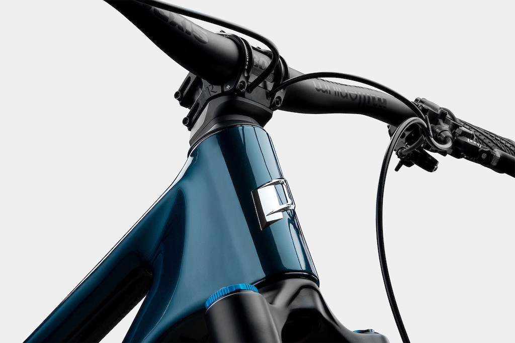 Trek internal cable online routing