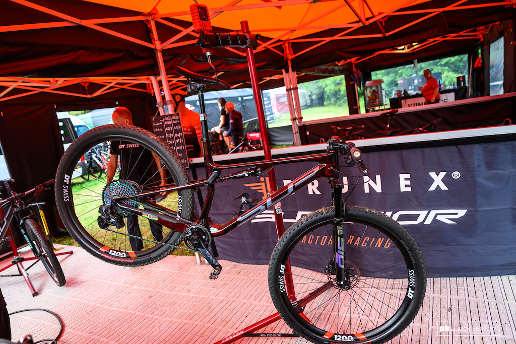 How Much Do Pro XC Bikes Really Weigh? Val Di Sole XC World Cup 2023