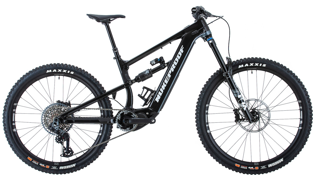 Video: Lando Steezy on the Nukeproof Megawatt - Pinkbike
