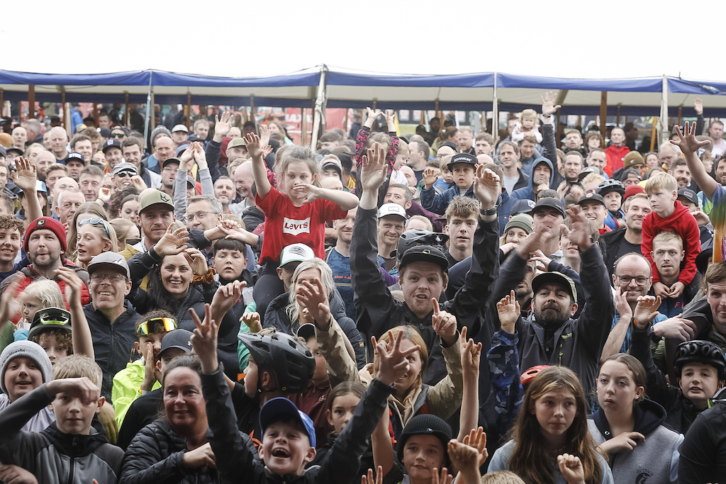 Big crowds!