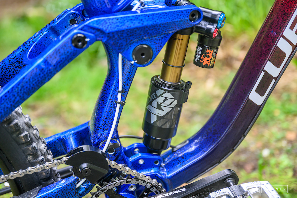 Bike Check: Danny Hart's Union Jack Prototype Cube - Fort WIlliam