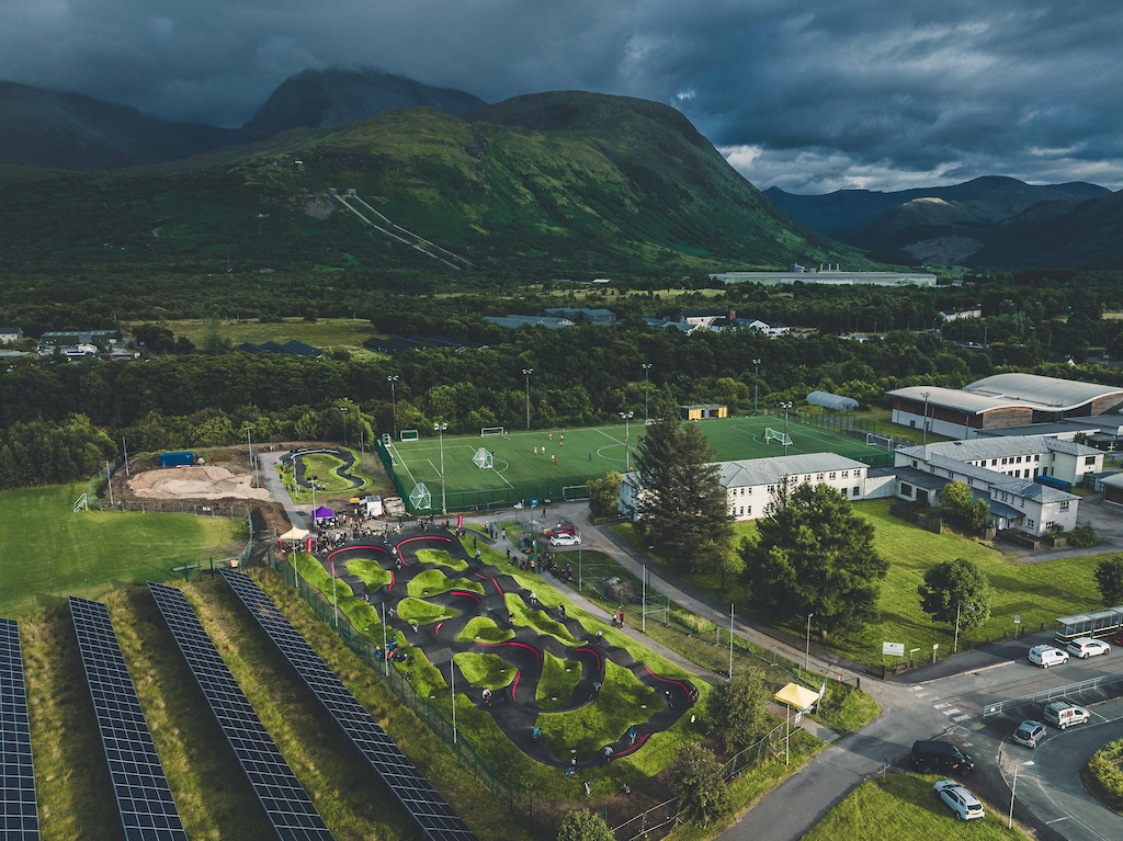 Photo Story Fort William Pump Track Opening Day Jam Pinkbike