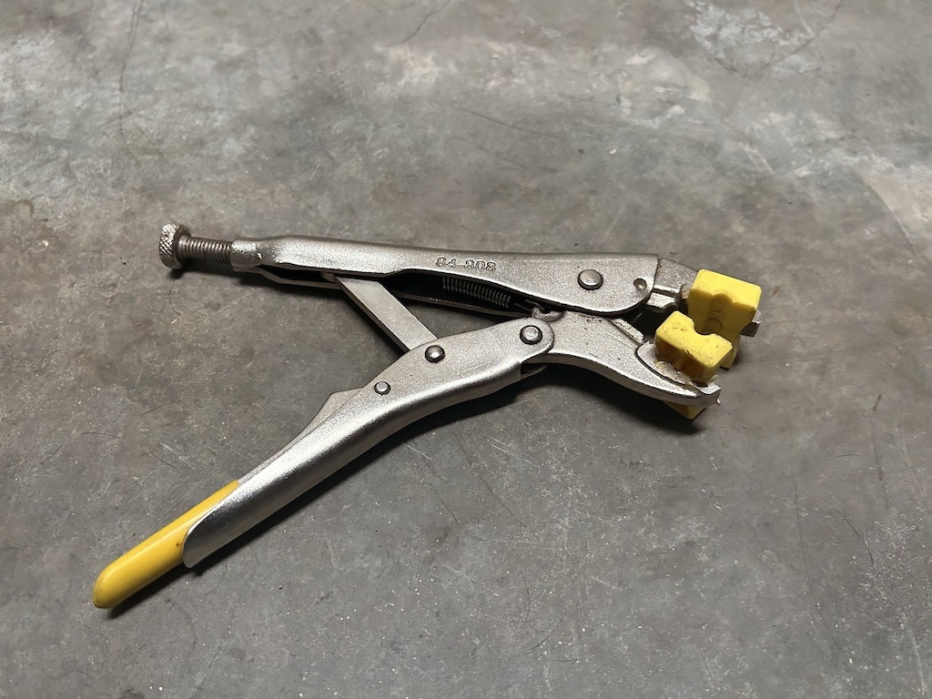 Scrap Metal 23 Ring Opening Pliers 3 3/4 inch Piercing Tool