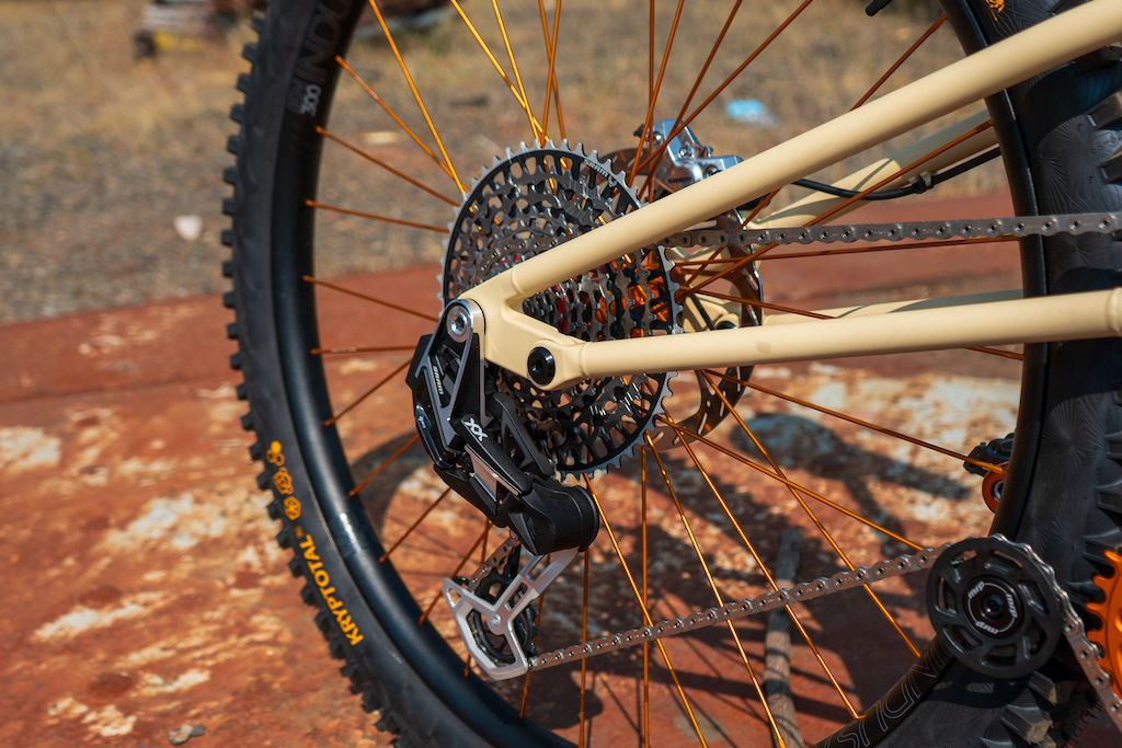 Bike Check: Acoustic's V2 Steel High Pivot - Pinkbike