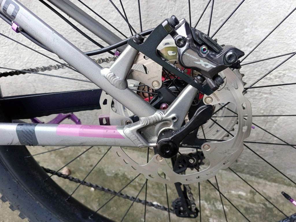 My-FELT-Surplus30-Plus - Upgraded 180mm "Ice-Tech" Rotor on the rear, compliments the Shimano XT M8120, 4-piston Caliper.
