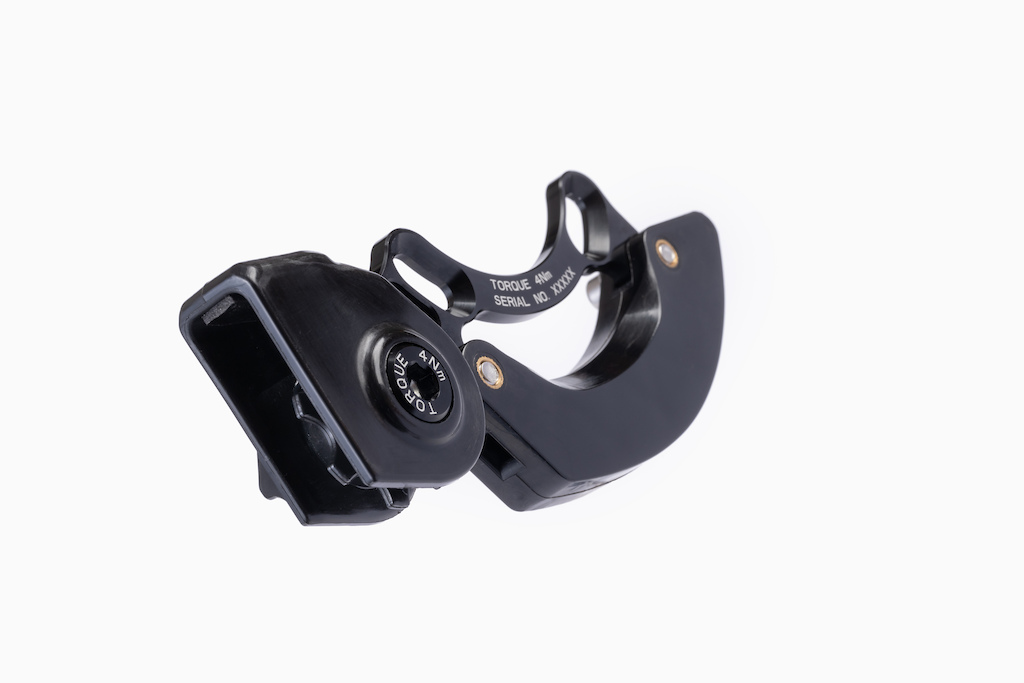 Deviate Chain Guide Tilt Back In Foreground