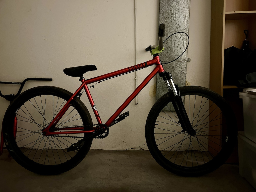 2018 Subrosa Salvador with RST Dirt forks, Funn bar/stem and brendog grips. Feels way better than I thought it would. Static geometry is a little off but evens out perfectly under sag