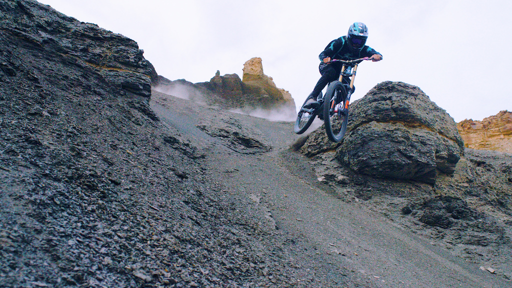 BIG MOUNTAIN CHRONICLES - DYLAN COBERN, COMMENCAL FRS