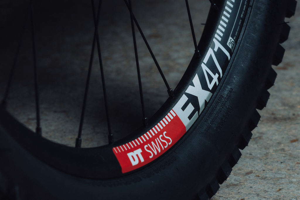 Adolf Silva & Reed Boggs' Custom Yeti SB165's - Red Bull