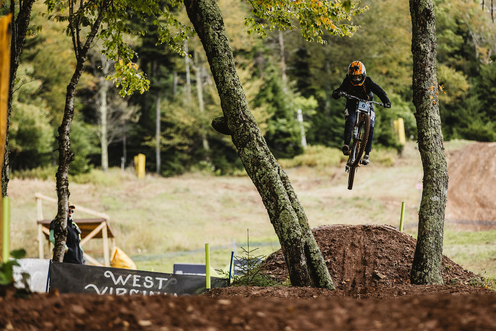 Photo Story: Pinkbike Racing's Aimi Kenyon's 2023 Season in Photos ...