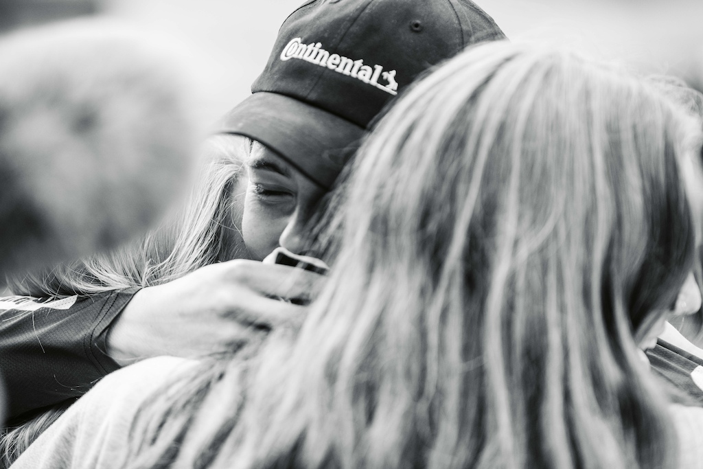 Photo Story: Pinkbike Racing's Aimi Kenyon's 2023 Season in Photos ...