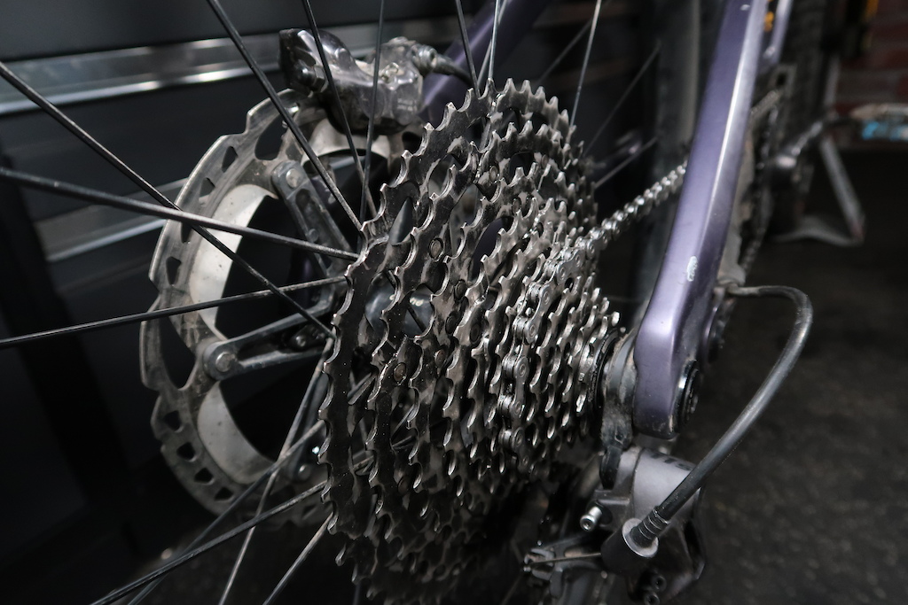 Shimano Deore & XT LinkGlide MTB group is 3x more durable - Bikerumor