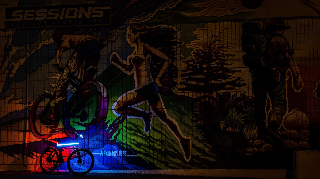 Sessions Mural, Tron bike