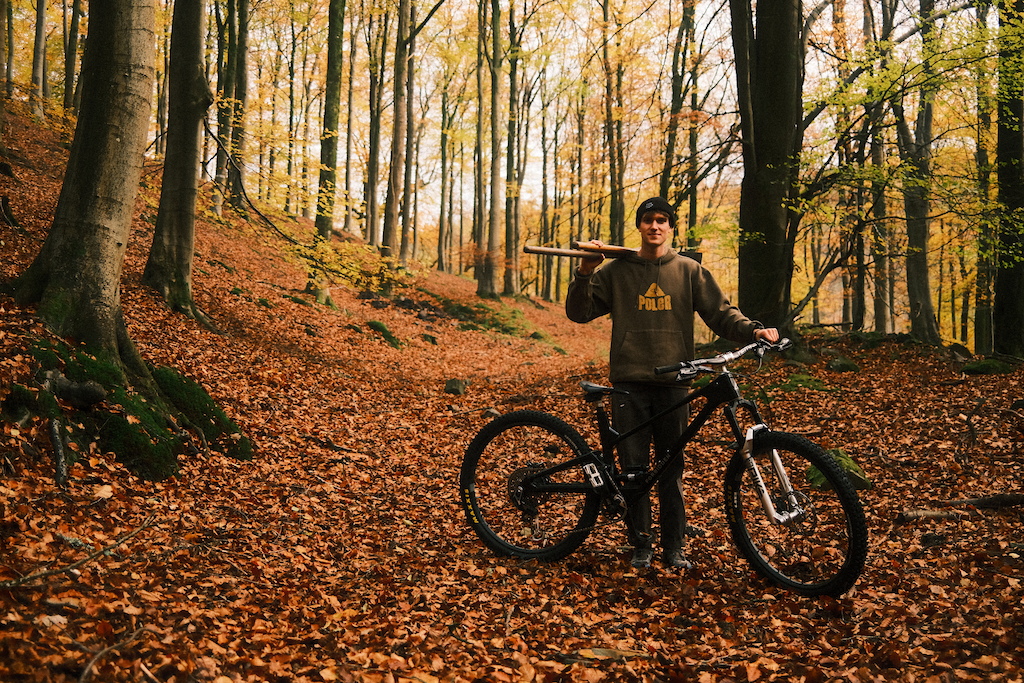 Video: Alex Storr Tames the Slop in 'Straight Outta Wrexham' - Pinkbike
