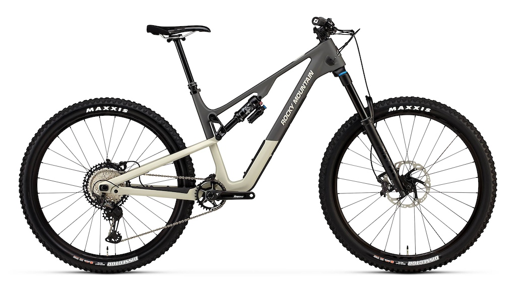 Rocky Mountain インスティンクト First Ride: The 2024 Rocky Mountain Instinct Gets Updated Geometry