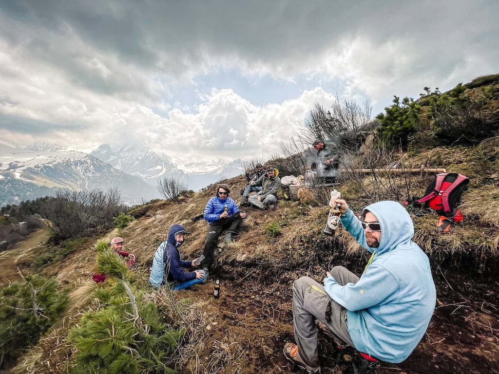 Trailbuilding in Val di Fassa ph AndreaCosta