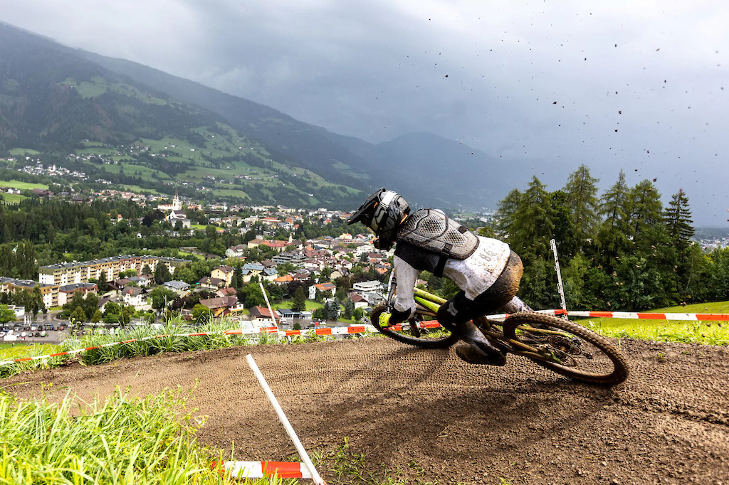 At the end of July, we join forces once again with the auner Austrian Gravity Series (aAGS), the Slovenian Cup will be hosted for the first time in Lienz in East Tyrol. It's not as far as it sounds, an hour 45 minutes drive from the Karavanke tunnel. Photo by aAGS,