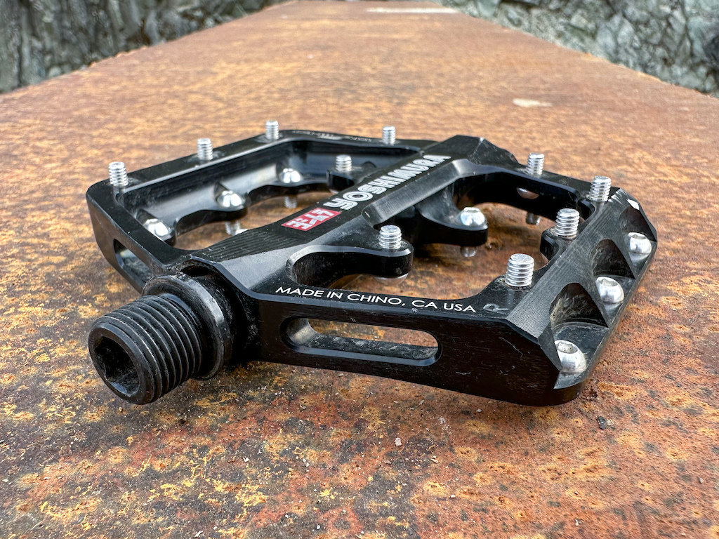 Review: Yoshimura's New Chilao SS Flat Pedals - Pinkbike