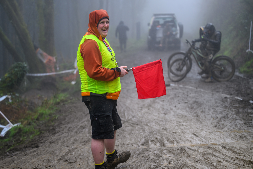 An unfortunately familiar sight of a marshall with a red flag at Rheola, however the marshalls and the team behind the event, supported by the medics, did their upmost to keep everybody safe
