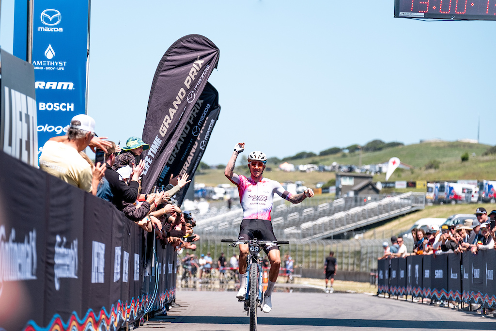 Keegan Swenson comes across the finish of the Sea Otter Classic Fuego XL in first place.