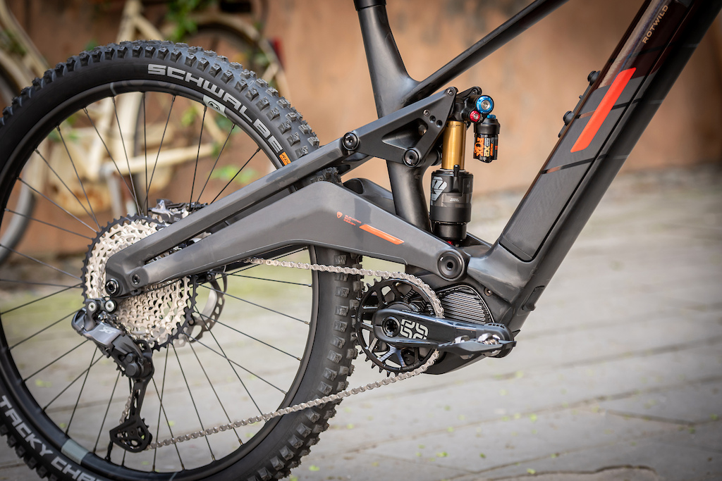 First Look: The Rotwild R.EXC is a Race-Focused eMTB With a 820 Wh Battery  - Pinkbike