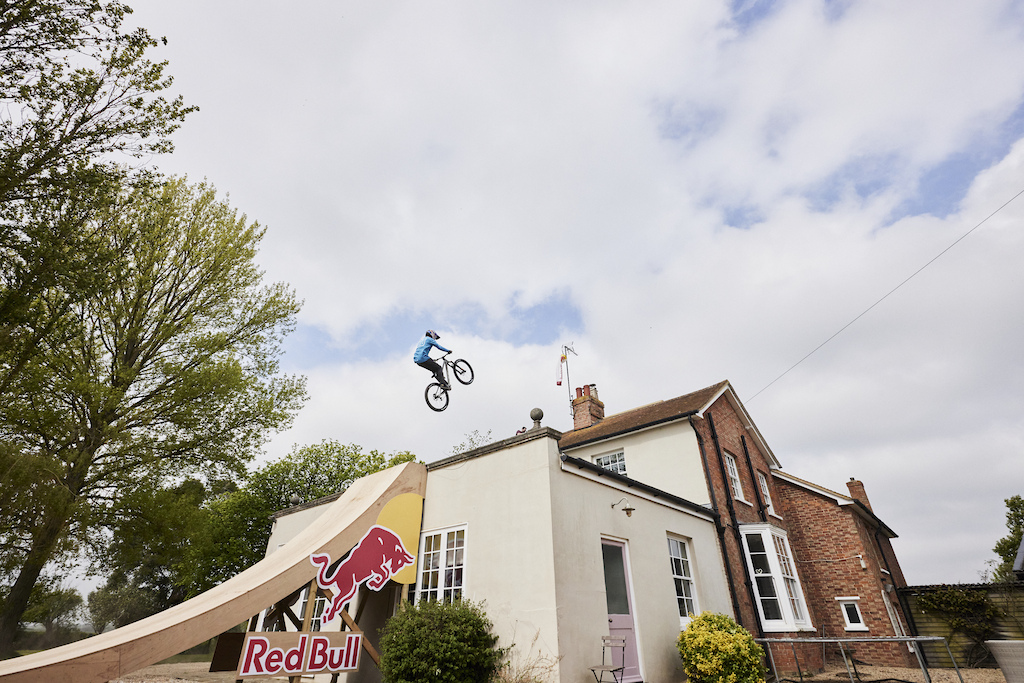 Video: Matt Jones Builds A Huge Ramp & Jumps Over His House - Pinkbike