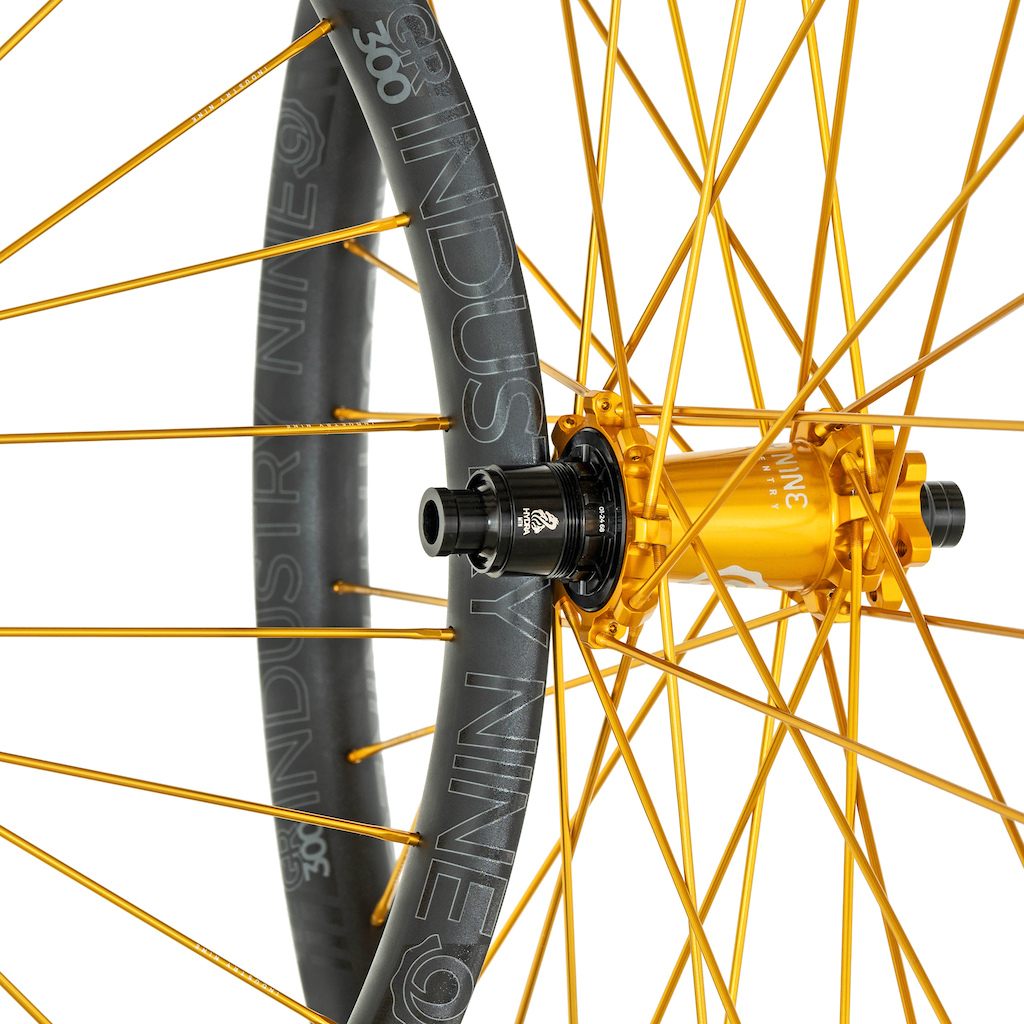 Industry Nine Announce Hydra Grade 300 V2 Alloy Wheelset Industry Nine Announce Hydra Grade 300 V2 Alloy Wheelset